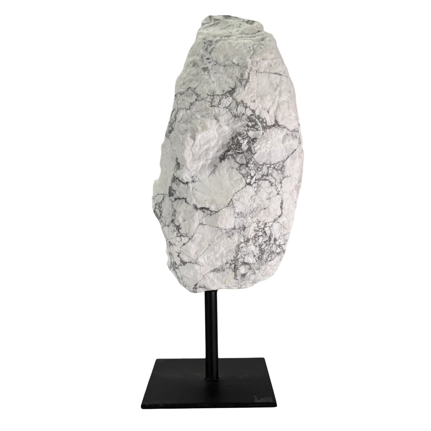 Ruwe Howliet op Zwarte Metalen Standaard – uit Brazilië