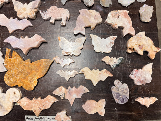 Roze amethist figuur