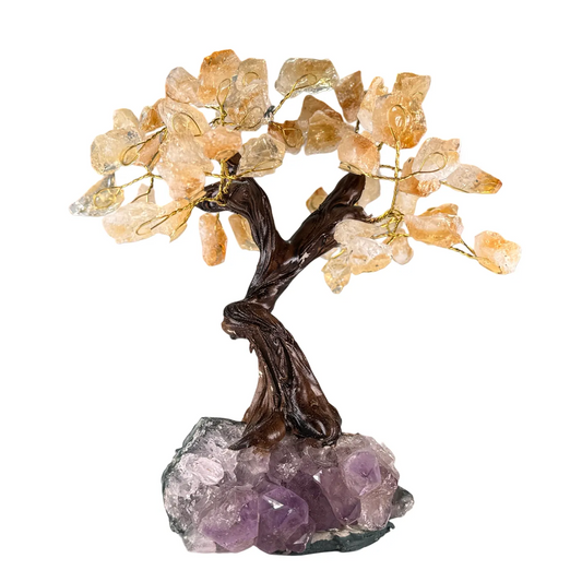 Klein Edelsteenboompje met Citrienbladeren op Amethist Cluster