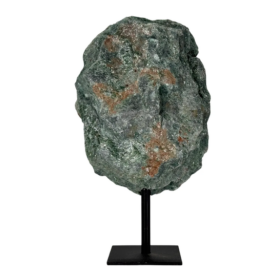 Ruwe Fuchsiet op Zwarte Metalen Standaard – uit Brazilië